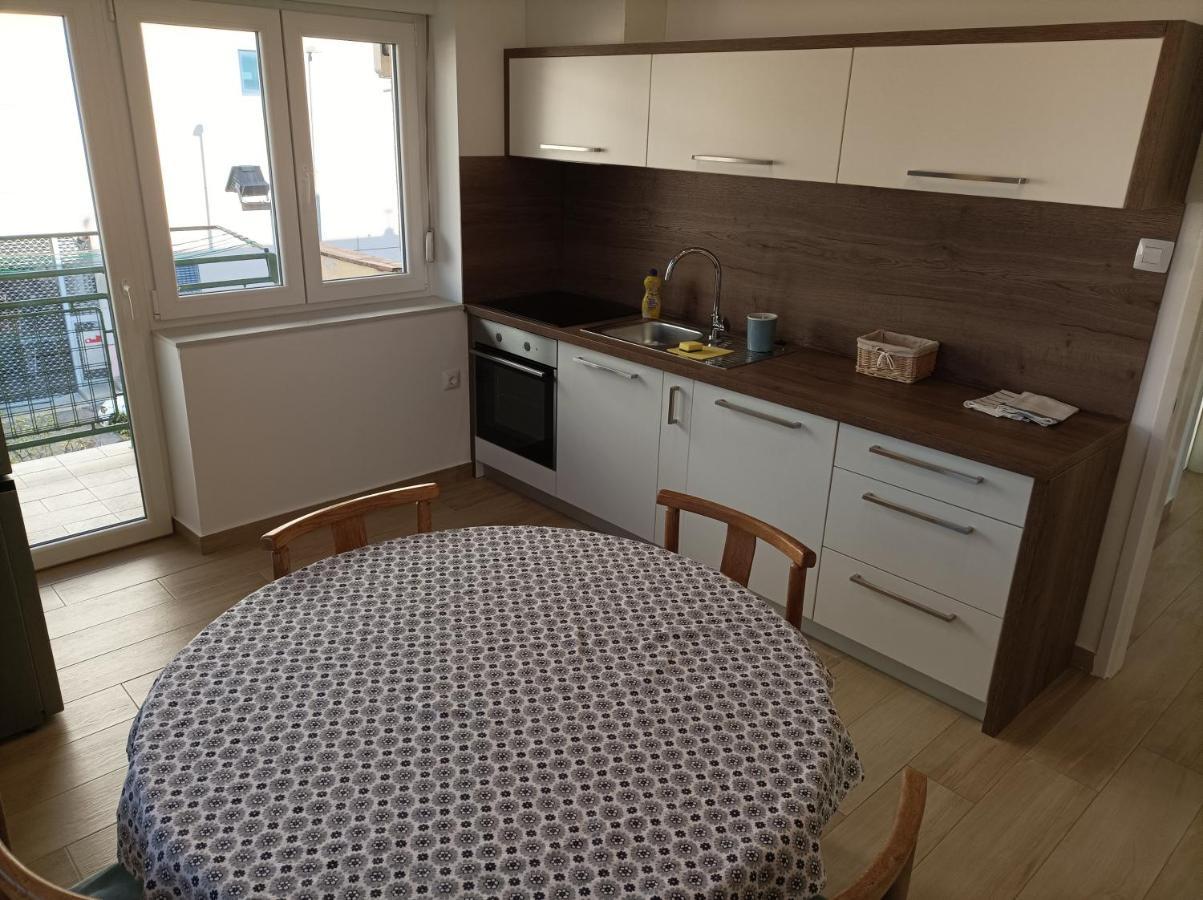 Apartman Pecine Rijeka Bagian luar foto