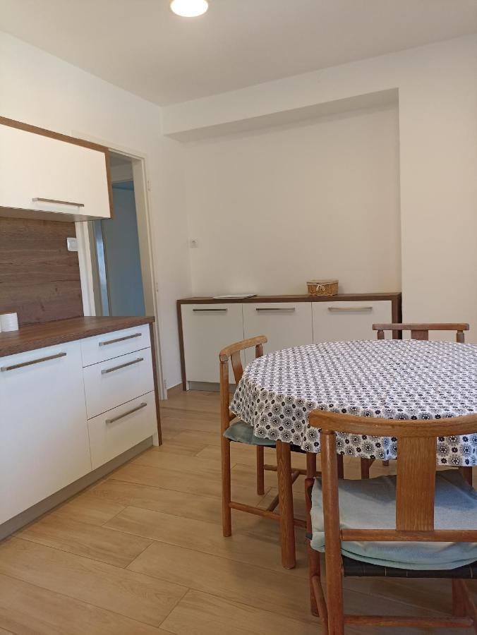 Apartman Pecine Rijeka Bagian luar foto