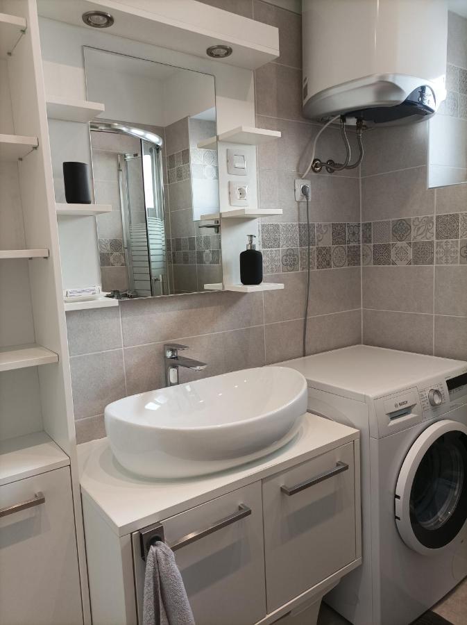 Apartman Pecine Rijeka Bagian luar foto